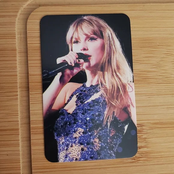 Taylor Swift Photo Card Set (8) - Picture 4 of 9